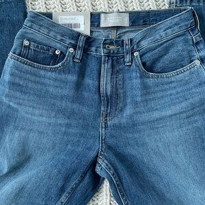 Everlane Super Soft Relaxed Straight Leg Jean. Size 26